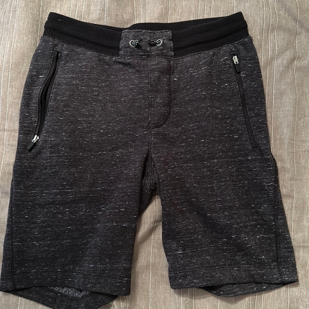 Old Navy boy’s shorts